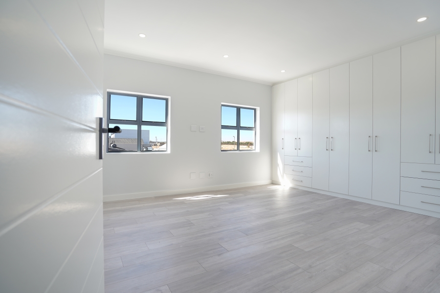 4 Bedroom Property for Sale in Sandown Western Cape